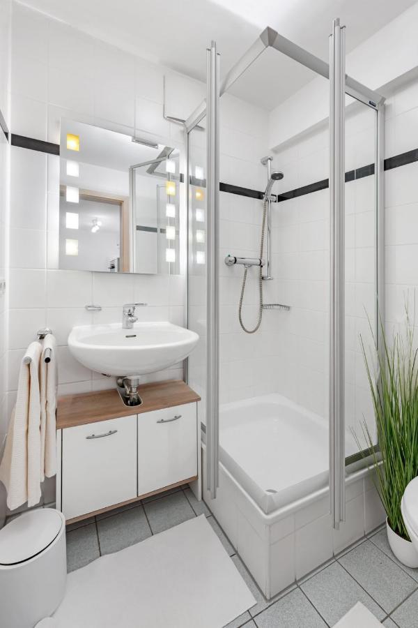 Zwei Zimmer Wohnung Im Stadtzentrum Mit Tiefgaragenplatz Múnich Exterior foto